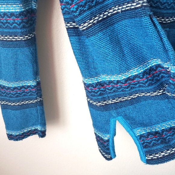 Hollister Knit Hooded Pullover Sweater - Picture 4 of 6